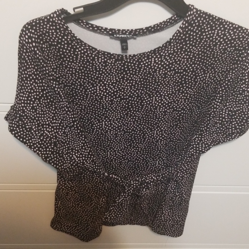Express tie front speckled short sleeve shirt